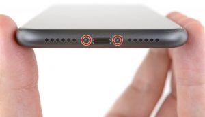 iPhone 11 Ekran Değişimi Adım 1