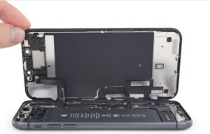 iPhone 11 Ekran Değişimi Adım 5