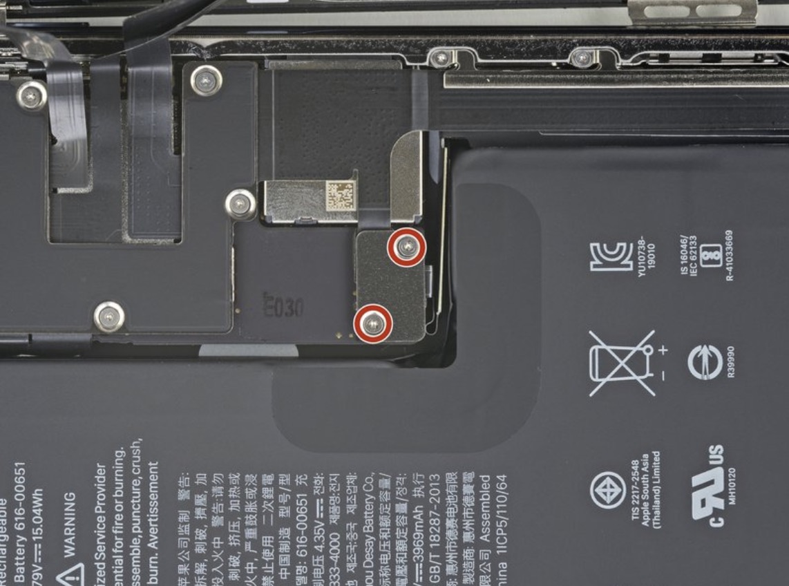 iphone 11 pro max pil konektör kapağı